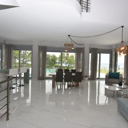 Greece Villas Beach Front Villa