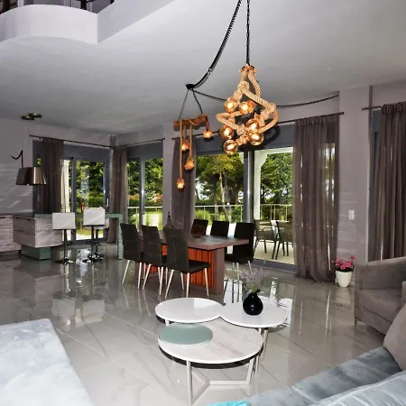 Greece Villas Beach Front Villa