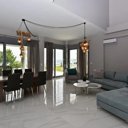 Greece Villas Beach Front Villa